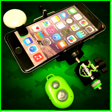 Load image into Gallery viewer, Phone Holder With Remote And Clip On Led Light - Self Take Kit- Full kit Self Take Station.