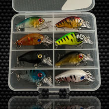 Load image into Gallery viewer, 8 Mini Crankbait Lures. Mix of colours. 4.5cm Lures.