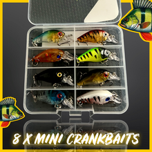 Load image into Gallery viewer, 8 Mini Crankbait Lures. Mix of colours. 4.5cm Lures.